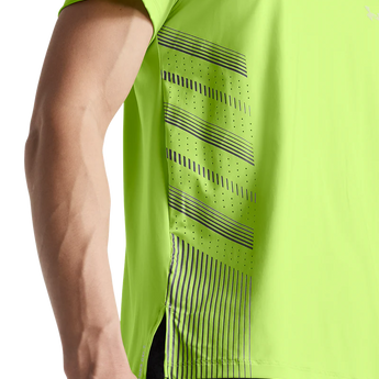 חולצת ריצה לגברים Under Armour Launch Elite Graphic SS