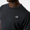 חולצות ספורט לגברים שרוול קצר צבע שחור (מידות S-2XL) חולצת ריצה ניו באלאנס New Balance Core Run